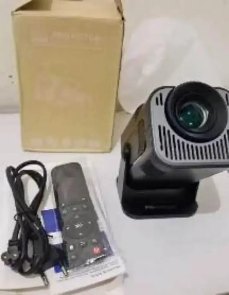 Proyektor hy 320 android