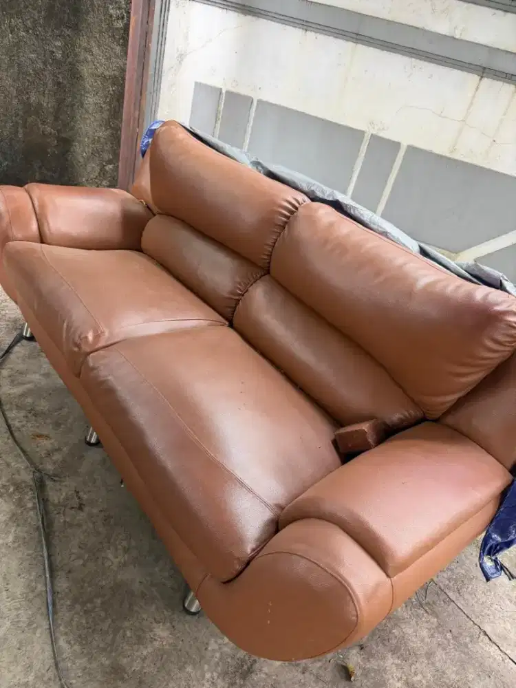 Sofa 2 Seater Ganteng Kokoh