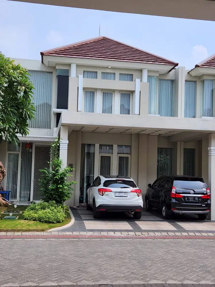 Dijual Rumah siap pakai Grand pakuwon Cluster Brisbane Surabaya
