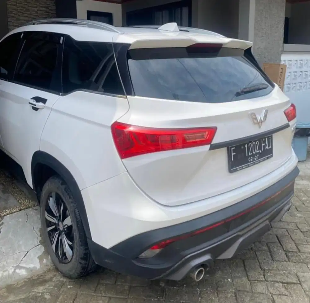 WULING ALMAZ 1.5L T LUX + SC CVT