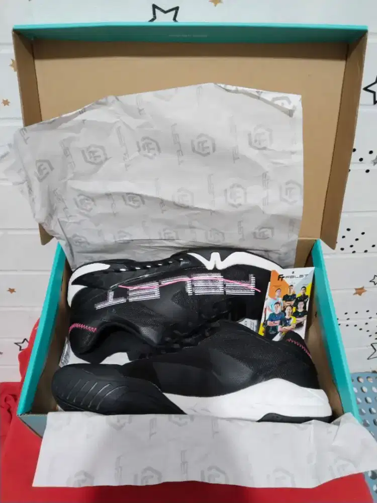 Sepatu FELET Lumora black size 44 insole 27.5 cm