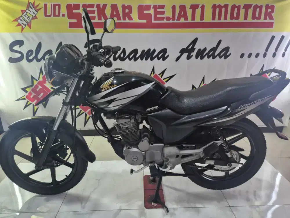 Megapro primus cw karbu 2006 plat L tersedia