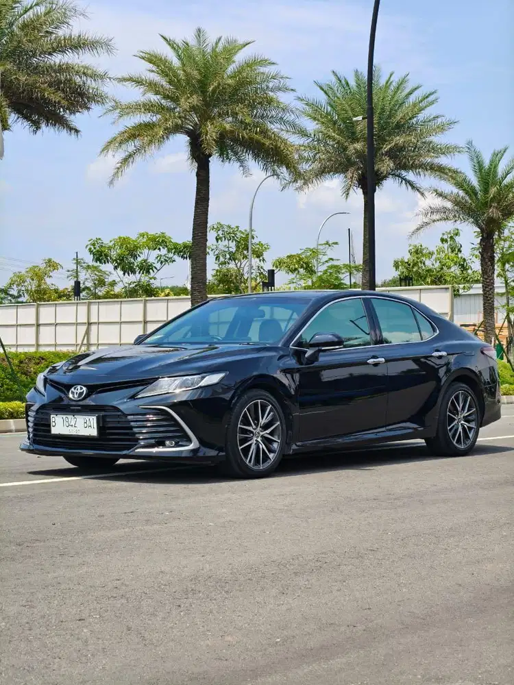 Toyota Camry 2.5 V AT 2021 Facelift