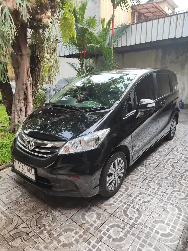 Honda Freed 2014 Bensin