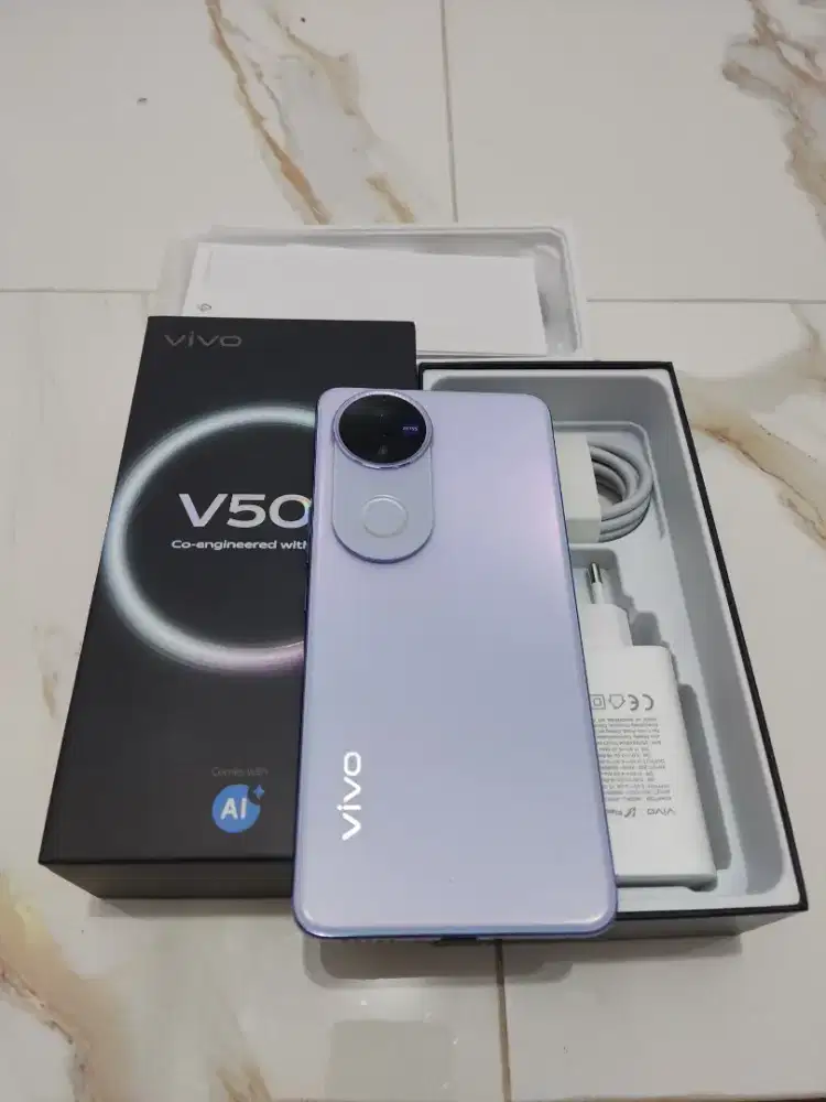 Vivo v50 5g 12/256gb like new