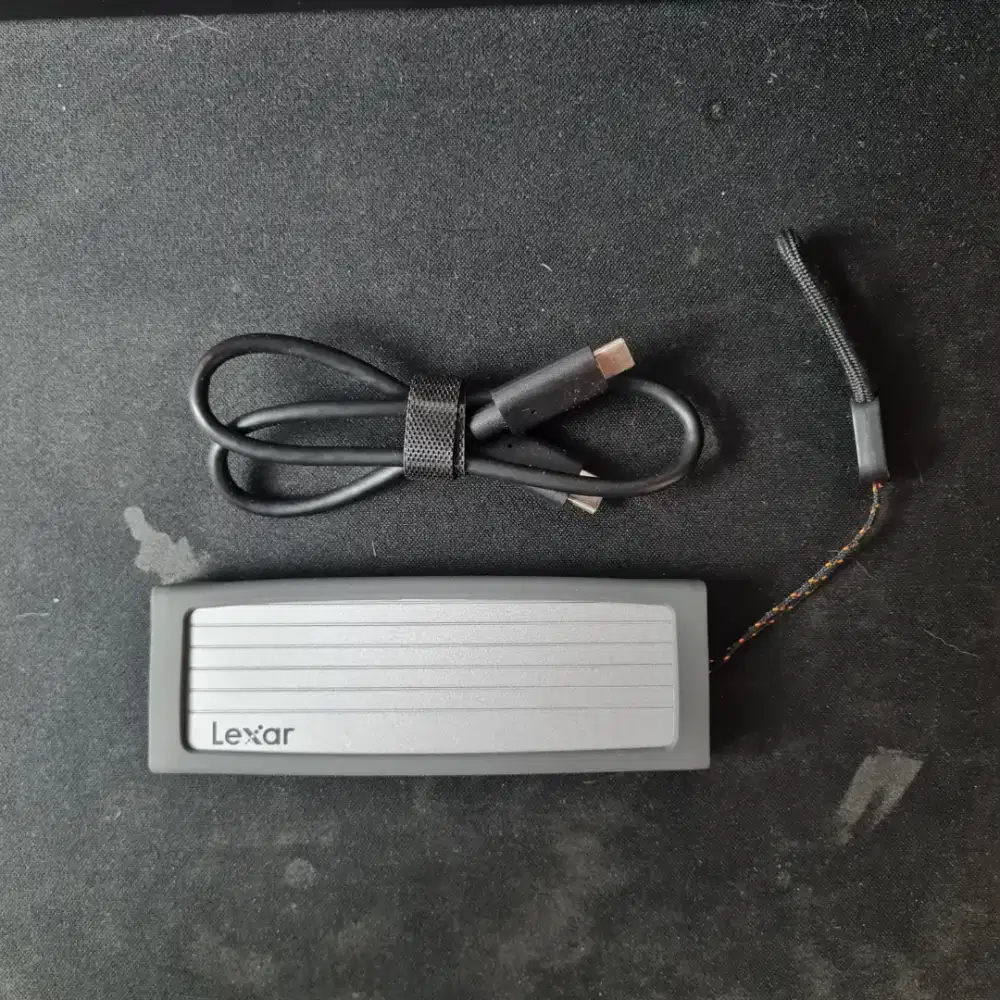 SSD NVMe Adata Legend 1TB dan enclose lexar