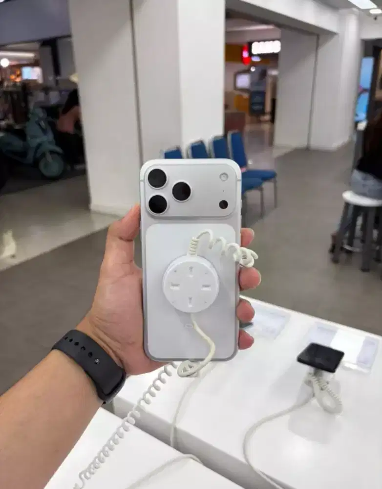 iphone 17 pro warna silver melayani cicilan murah bebas biaya admin