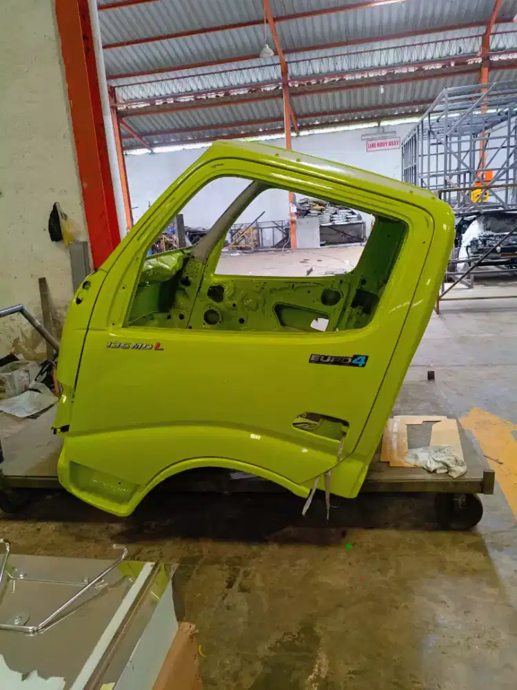 Cabin Hino Dutro 2025 euro 4