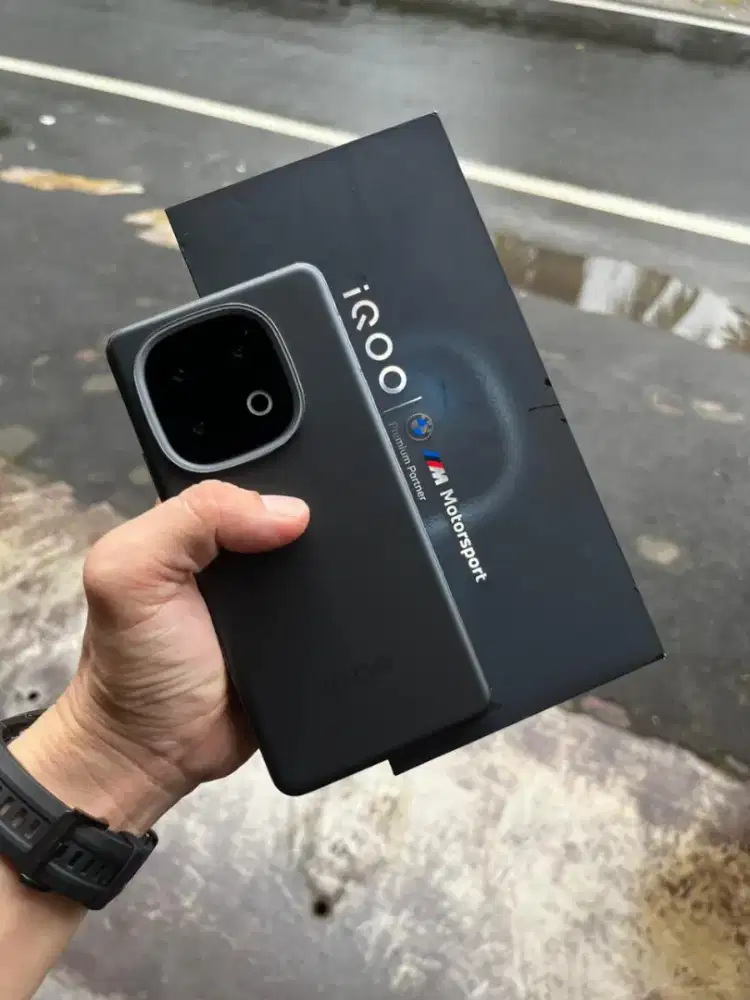 Iqoo 13 5G 16/512 Garansi Resmi Juni 2026