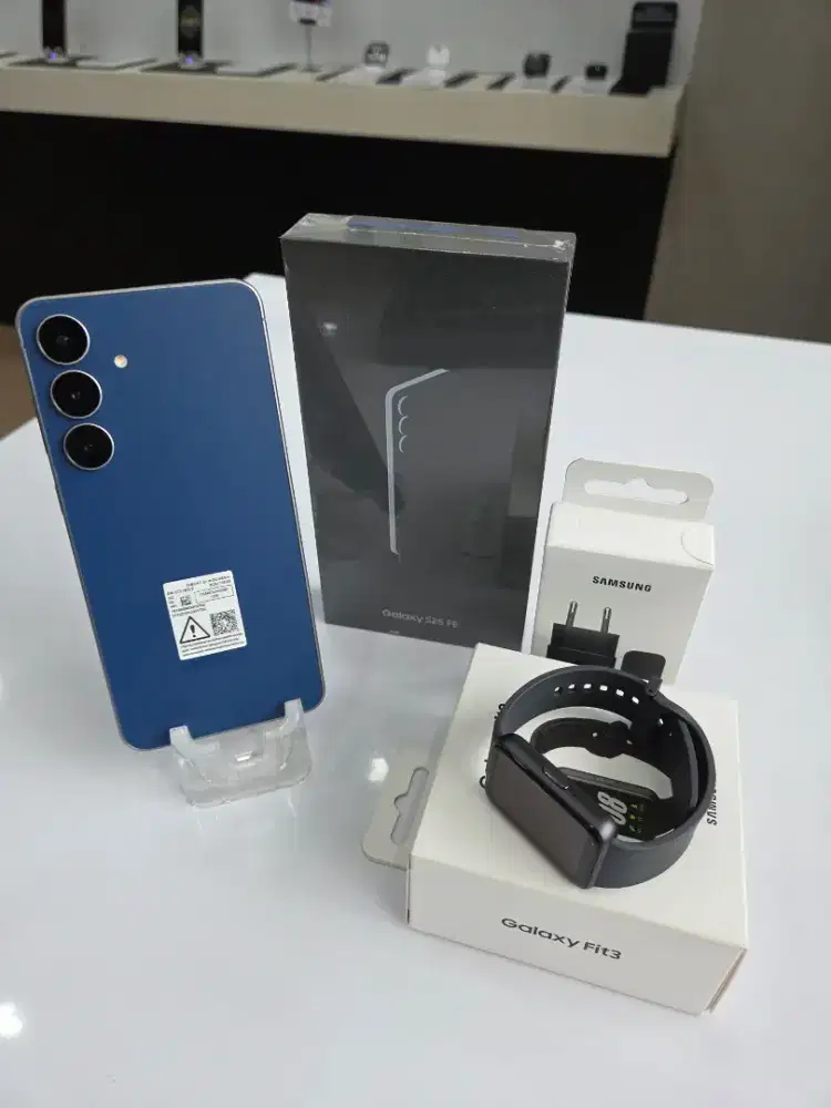 Galaxy S25FE 8/256GB jetblack + FiT3