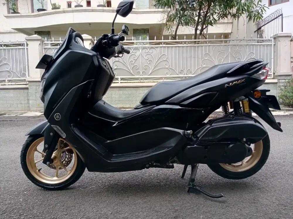 YAMAHA NMAX TAHUN 2021 KM 16 RB SUPER ISTIMEWA FULL ORIGINAL NO MINUS
