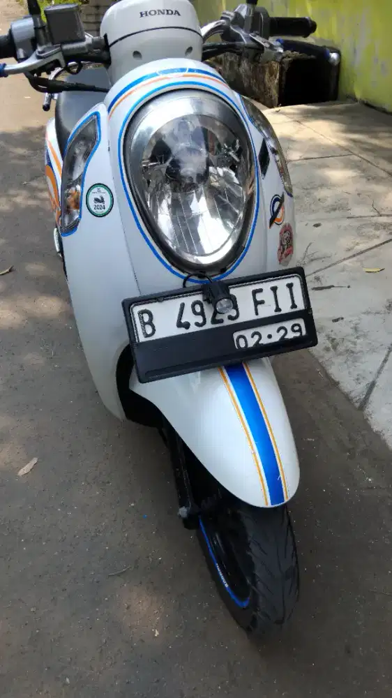 Dijual scoopy sporty