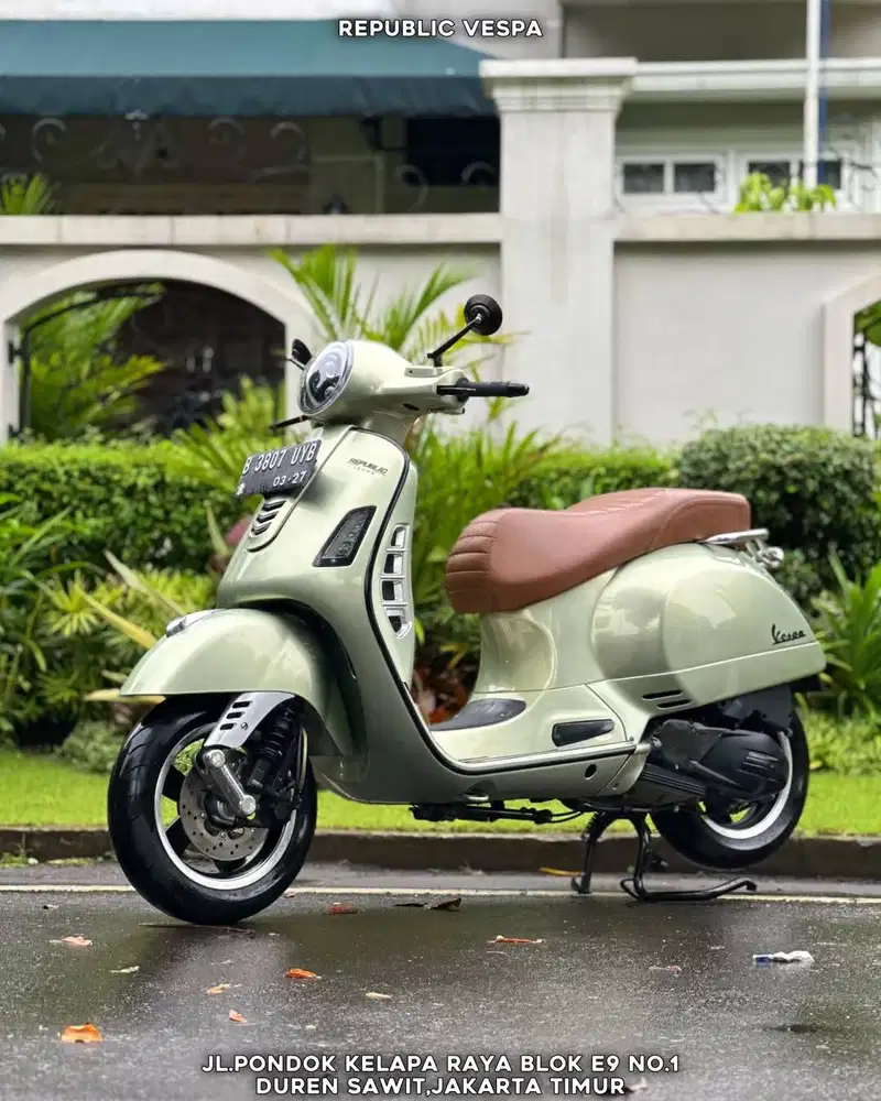 PIAGGIO VESPA GTS 150 3V TH 2015 WARNA HIJAU PERFECT CONDITION