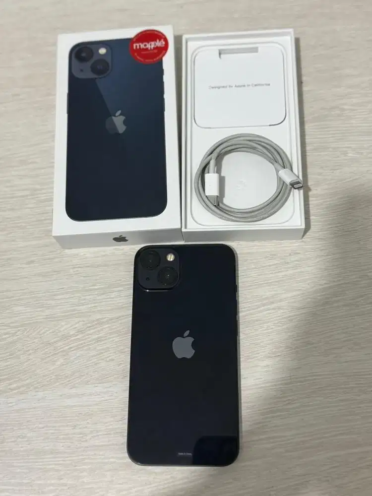 iPhone 13 128GB Midnight Garansi On Mulus