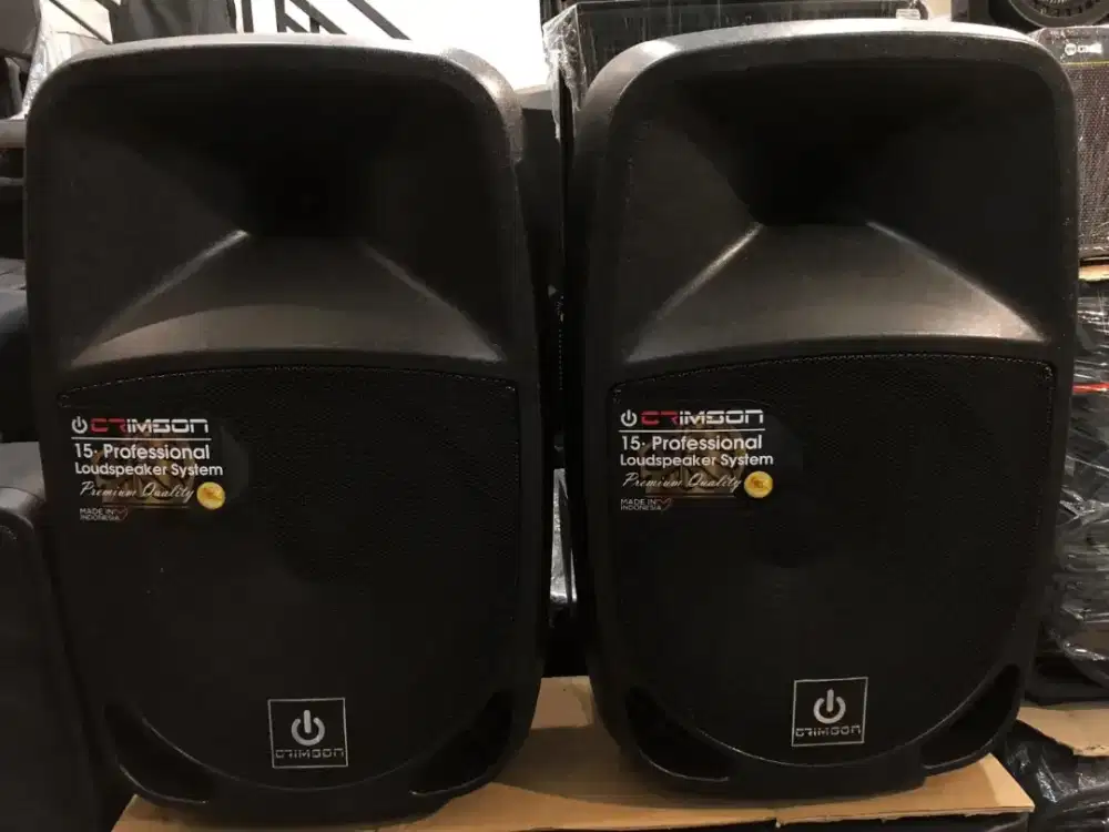 Sepasang Speaker Aktif Crimson 15
