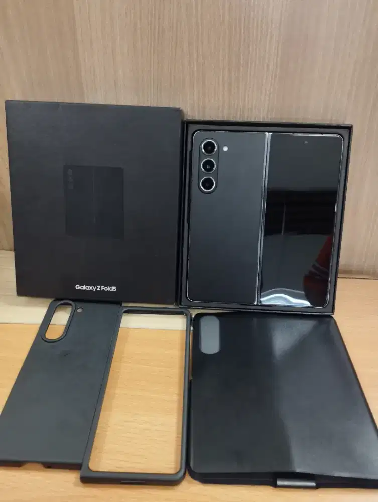 Samsung Z fold 5 ram 12/256 resmi sein