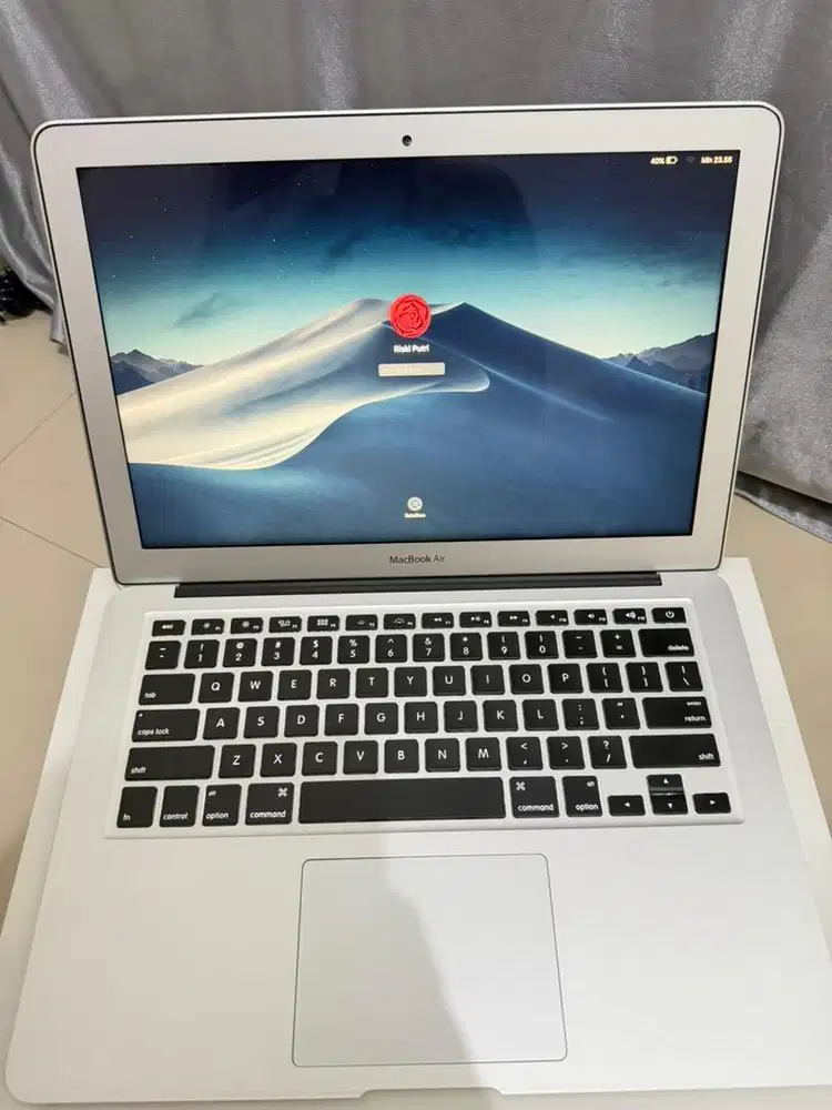 Mac book air 13inc 8/128gb