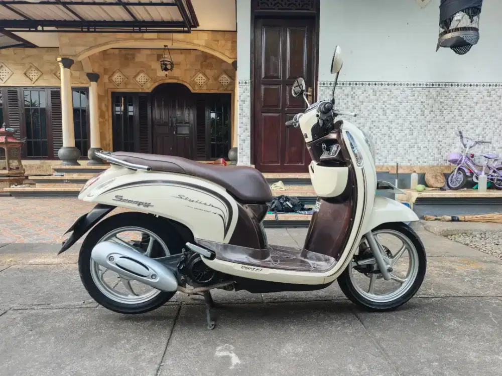 Di jual Scoopy Esp PGM F1 2015 idling stop