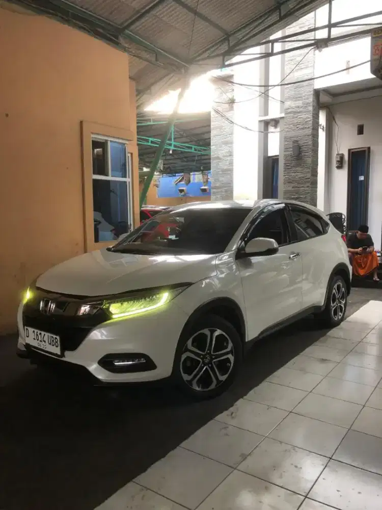 dp25jt Honda HRV SE CVT 2020 AT MATIC 1.8 prime prestige 2023 creta