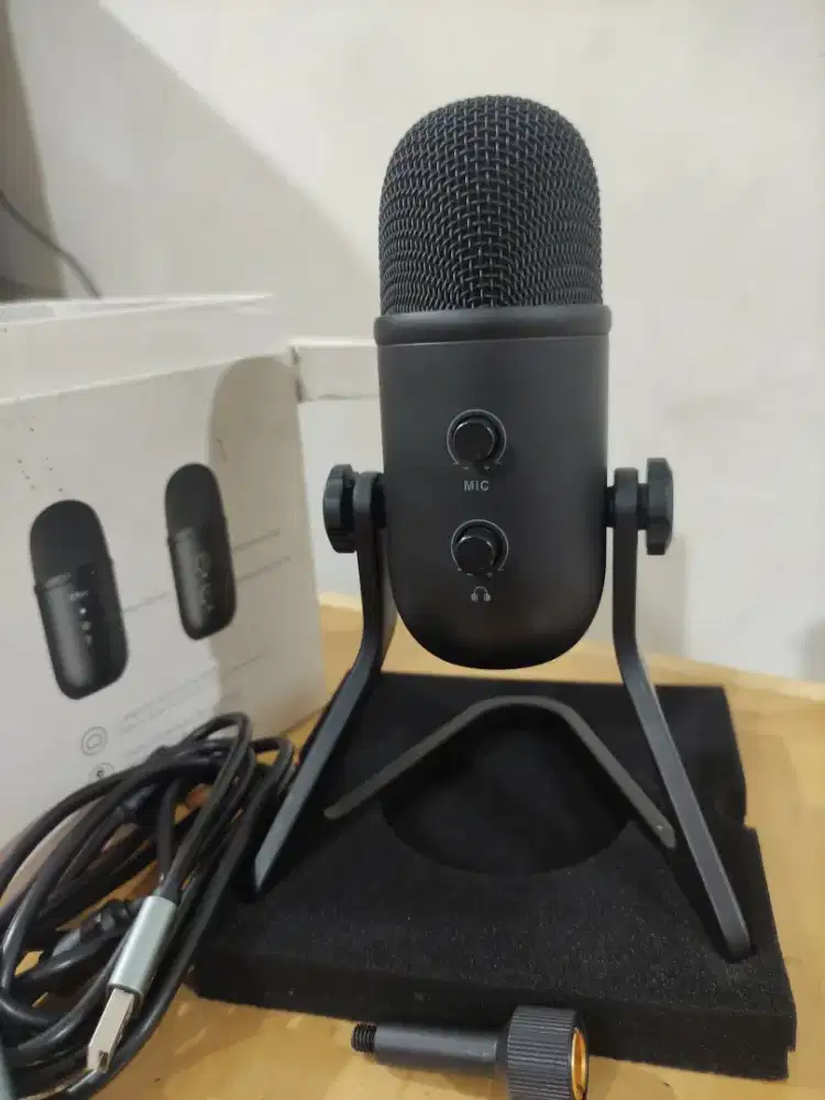 BU Jual Microphone Fifine K678 Usb Mulus Seeprti baru