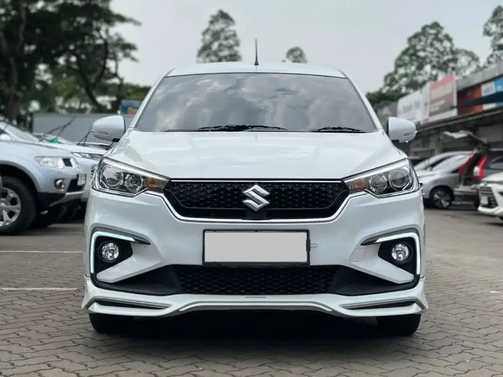 HARGA TERMURAH!! SUZUKI NEW ERTIGA 1.5 SPORT HYBRID MATIC 2023 PUTIH