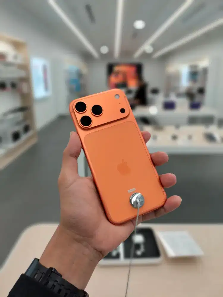 Iphone 17 promax Orange 256 / Garansi Resmi Ibox