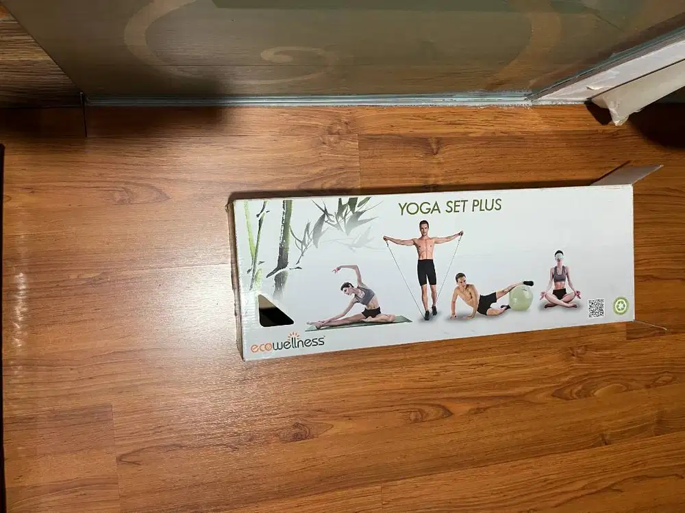 Ecowellness Yoga Set.