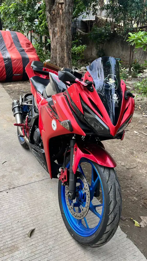 DIJUAL CBR TH 2017 150 CC