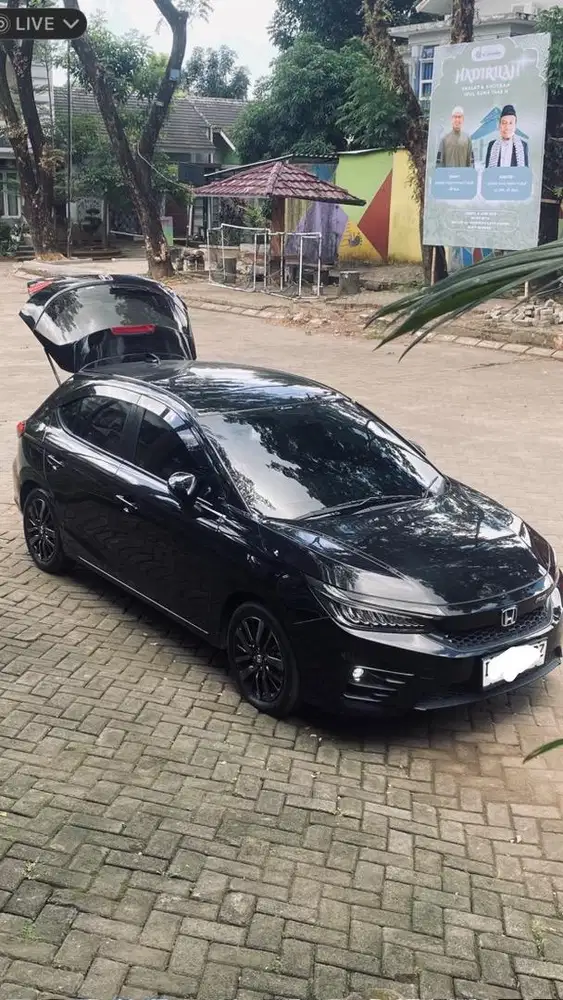 City Hatchback RS CVT