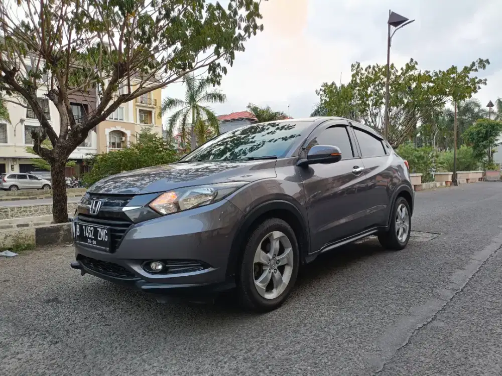 Honda HR-V E AT 2016 Abu-abu Met