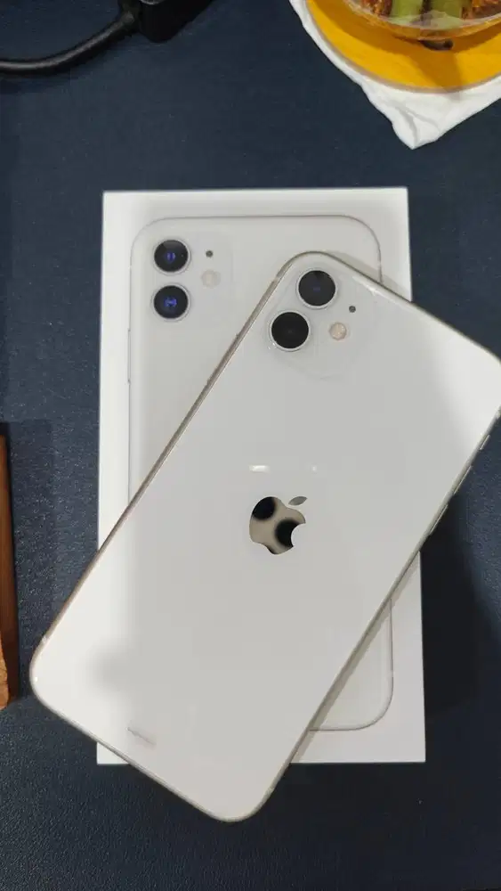 iPhone 11 64gb iBox