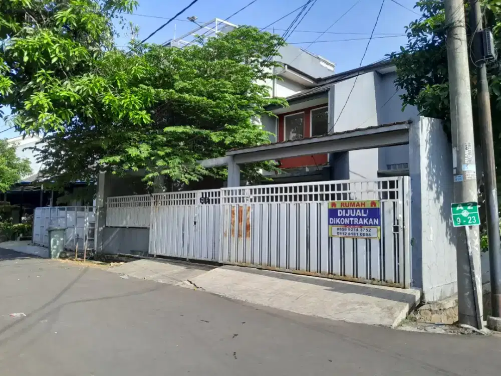 Dijual Rumah 2 Lantai, Luas, di perum Villa Casablanca, Sawangan