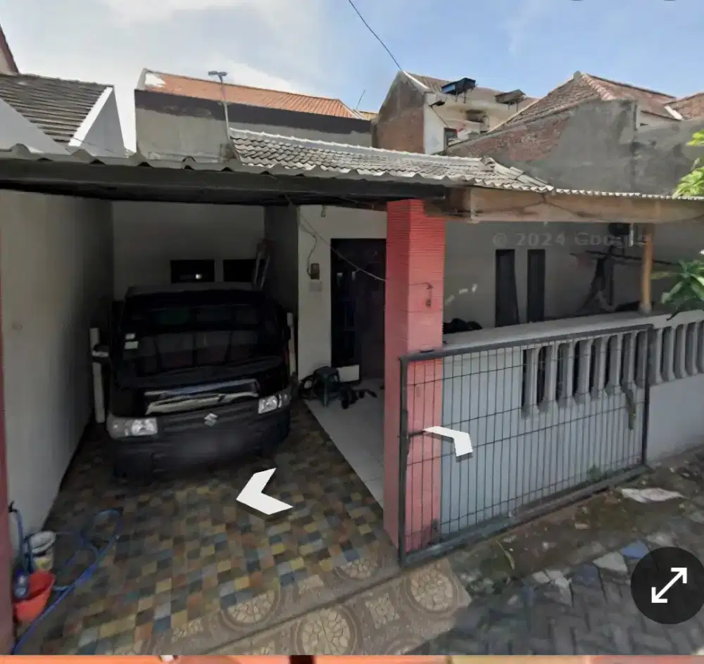 Di kontrakan rumah tinggal luas 140m