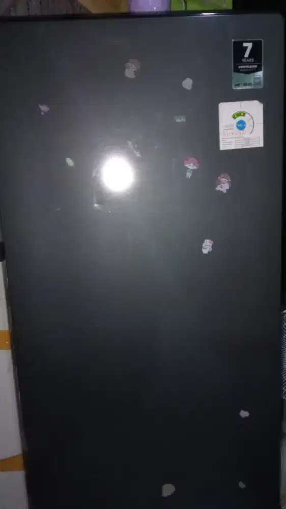 Kulkas 1 pintu merk aqua