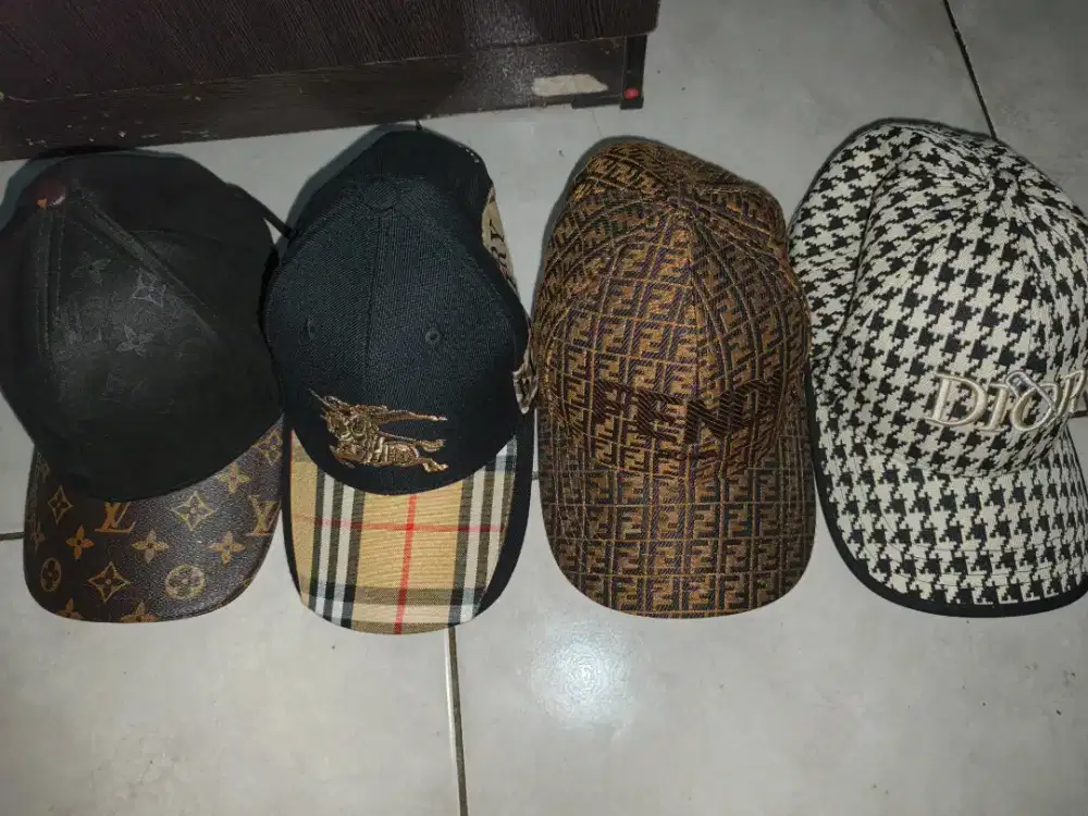 Topi fashion wanita