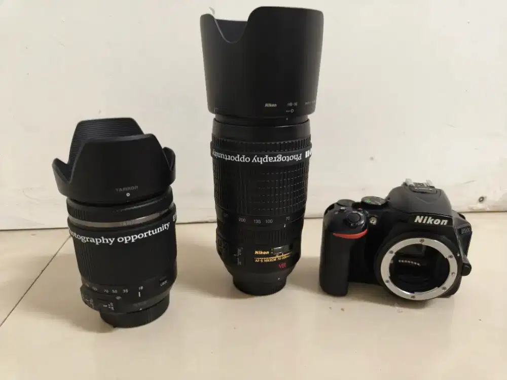 Kamera nikon 5600 mulus + dua lensa vr dan vc