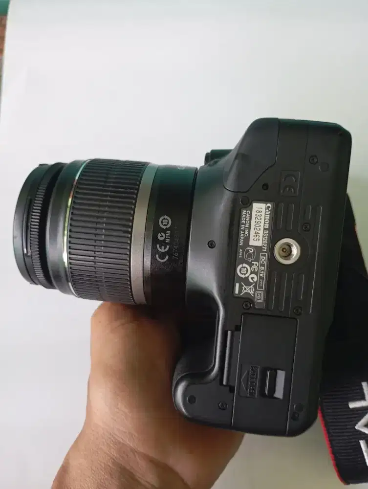 DIJUAL CANONBEOS 550D EF-S. 18.55.IS Kelengkapan  Sesuai photo