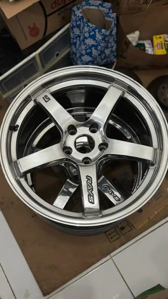 Dijual Velg Rays Gramlights 57Cr R18