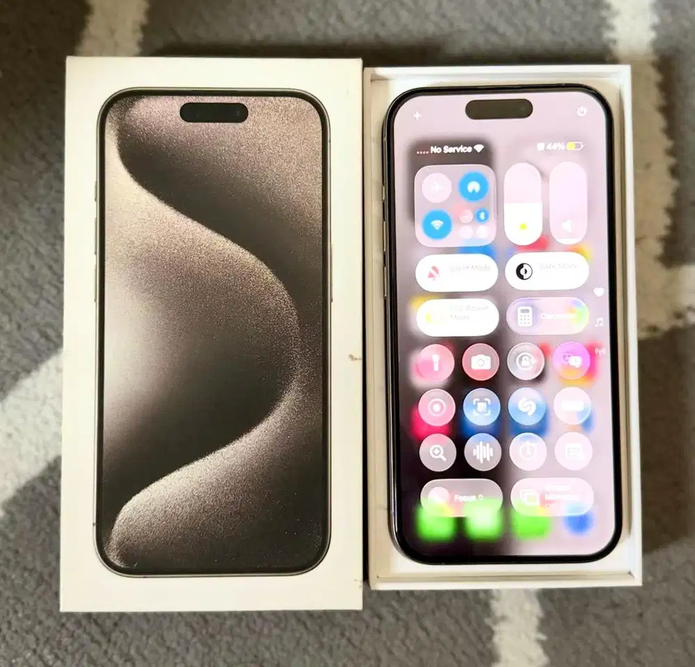 Dijual santai Iphone 15 pro barang bagus