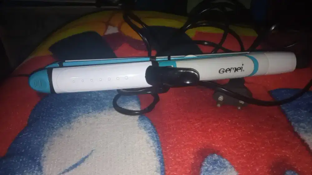 Catokan Rambut Gemei