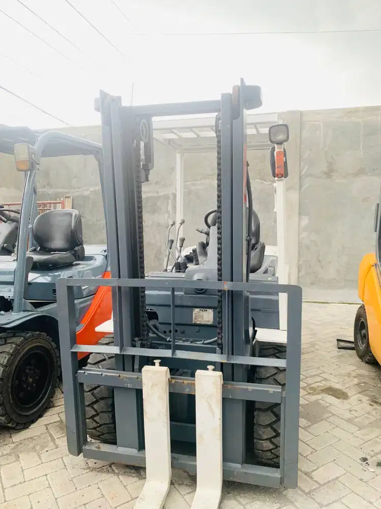 TCM INOMA 3 TON MAST 3 METER STD