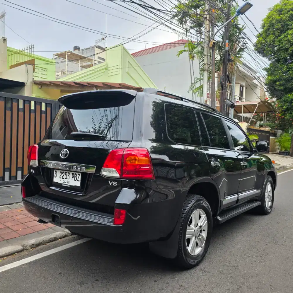 Super Keren. Rapi Banget. Toyota Land Cruiser VX200 ATPM Full Spec