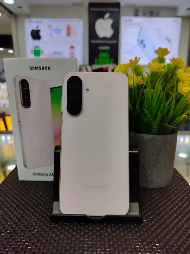 Samsung A56 5g 8/256 like new