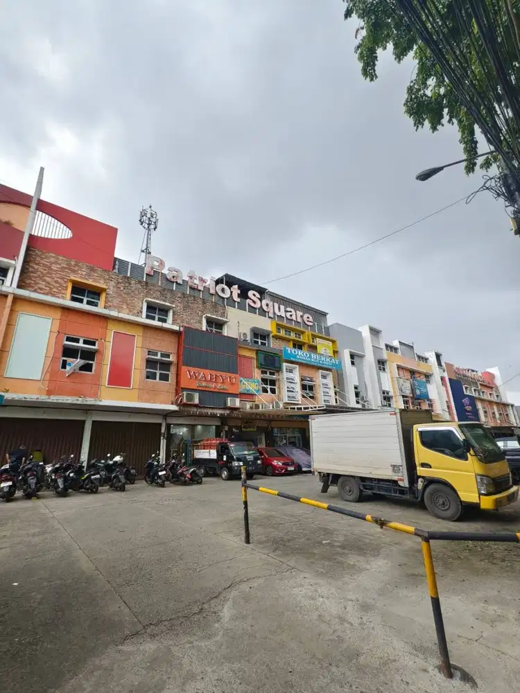 Dijual Ruko Strategis 4 Lantai di Kranji Bekasi