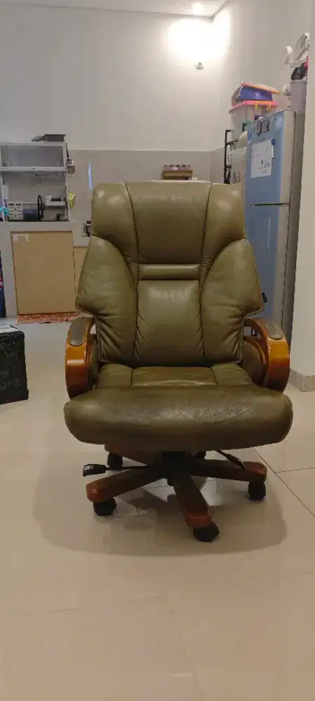Kursi kantor recliner bos direktur