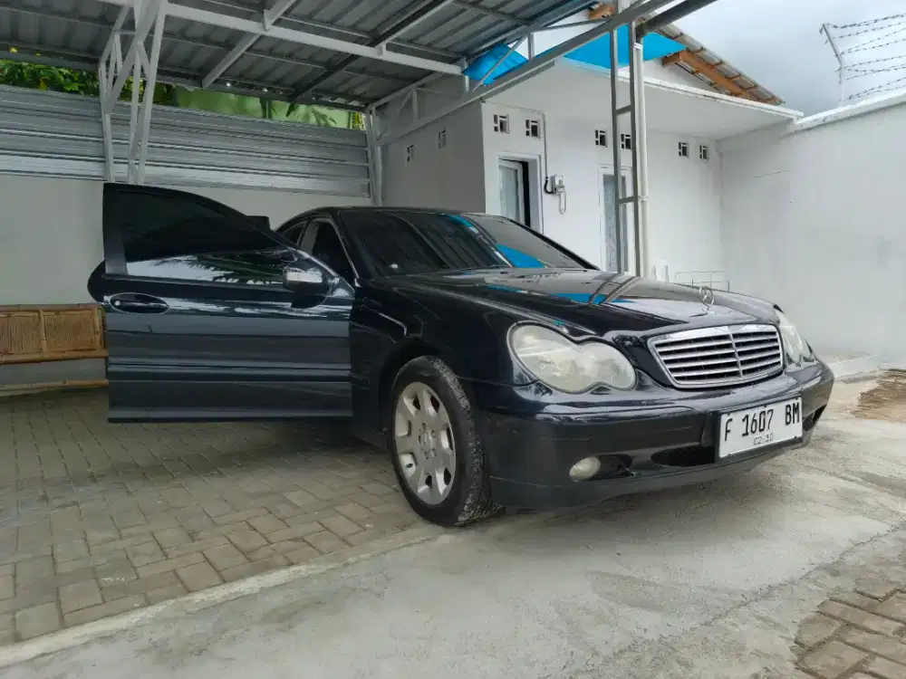 W203 C180 Kompressor Tahun 2008