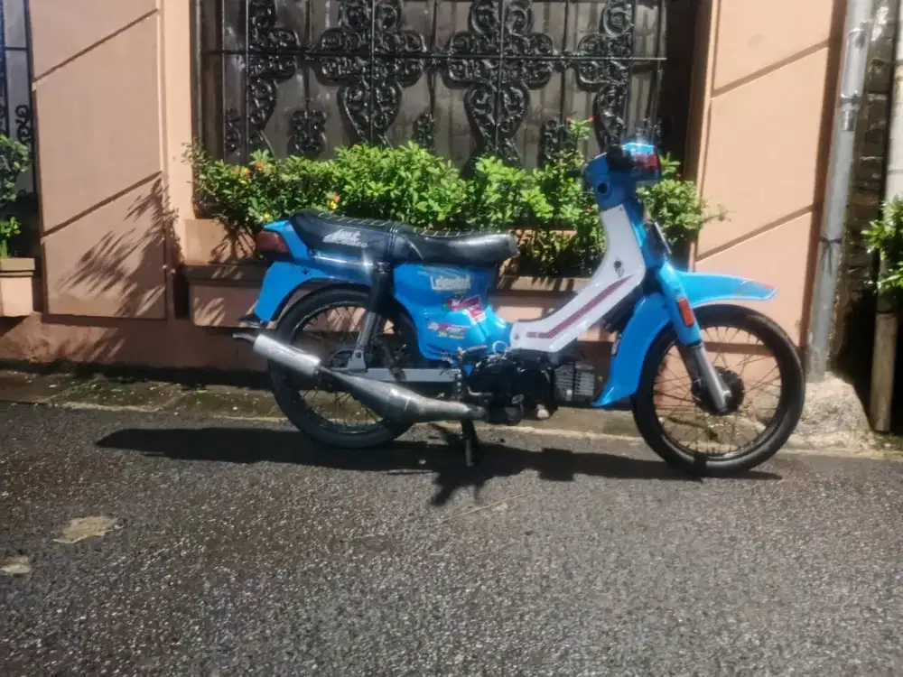 Suzuki RC 100 Bravo