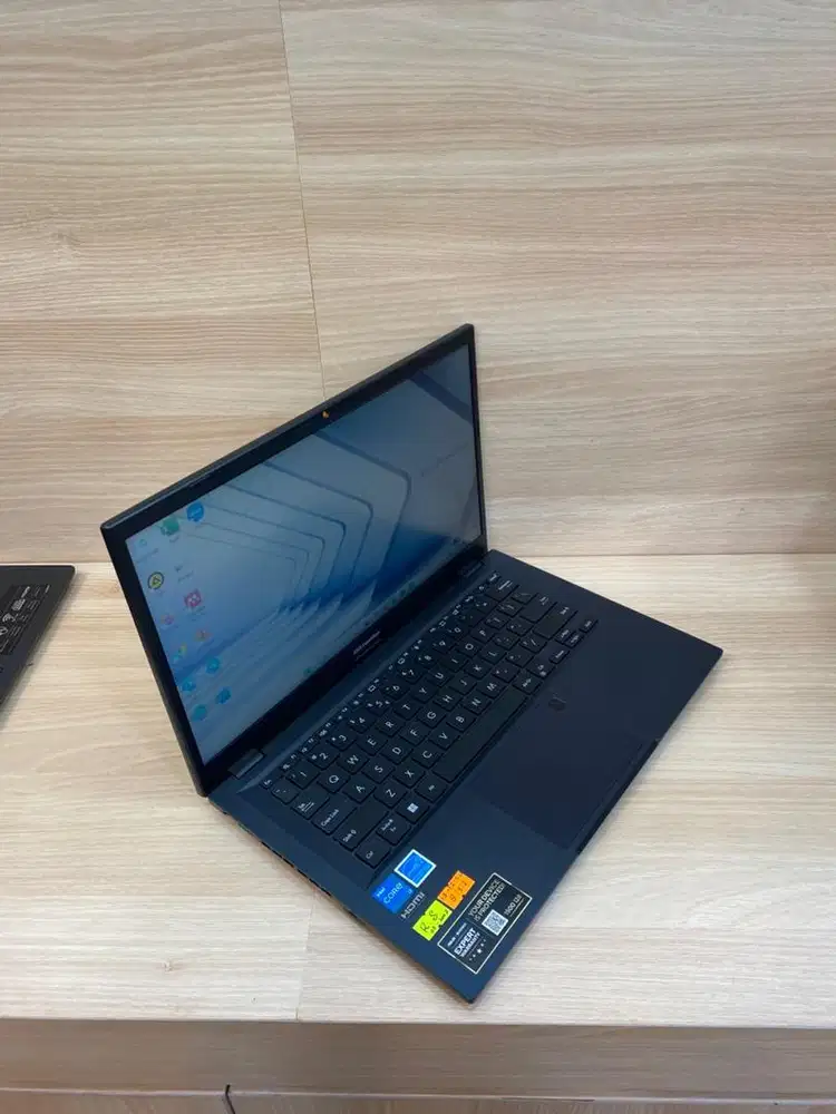 Laptop Asus ExperTBook Core i3-1215 8/512 Garansi 17 bulan