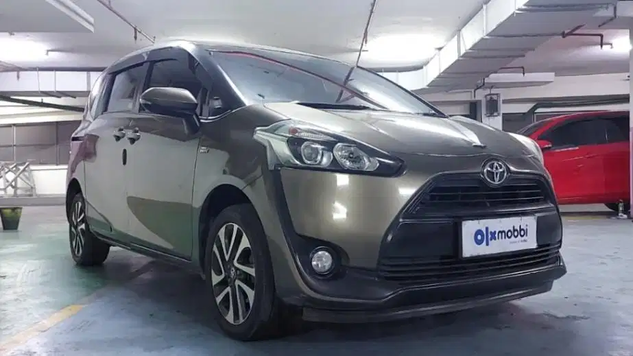 Pajak Panjang TDP 8JT Toyota Sienta 1.5 V Bensin-AT 2018 Coklat