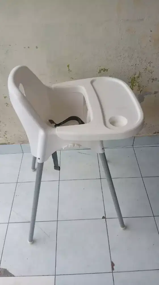 dijual meja makan anak siap pakai